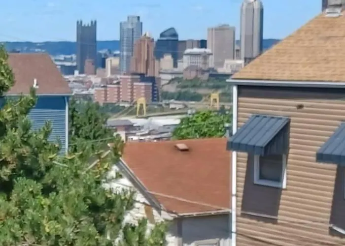 Spacious 3br South Side Retreat - Free Parking - Sleeps 6 * Pittsburgh