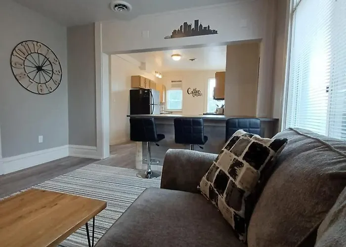 Spacious 3br South Side Retreat - Free Parking - Sleeps 6 * Pittsburgh