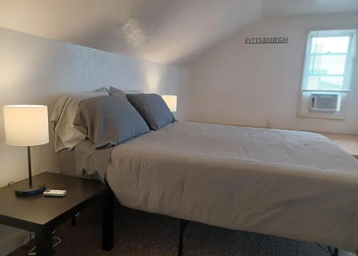 Holiday home Spacious 3br South Side Retreat - Free Parking - Sleeps 6