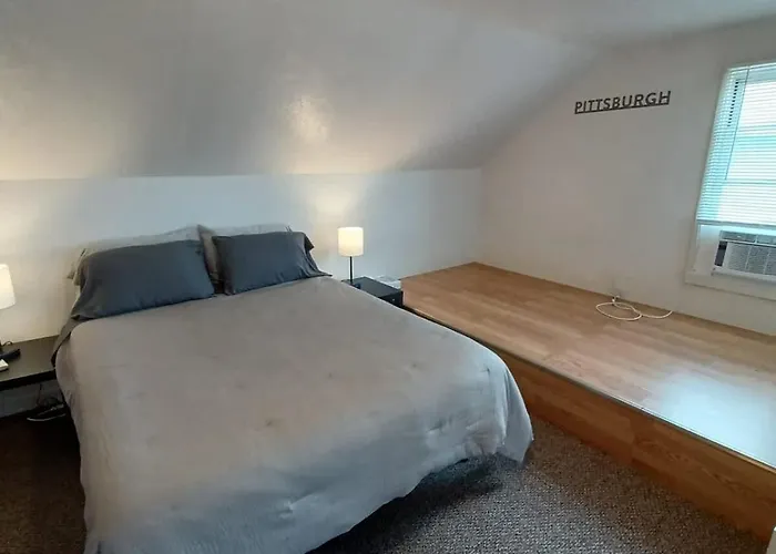 Holiday home Spacious 3br South Side Retreat - Free Parking - Sleeps 6 Pittsburgh